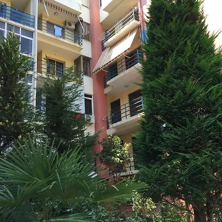 Double With Terrace Apartmán *